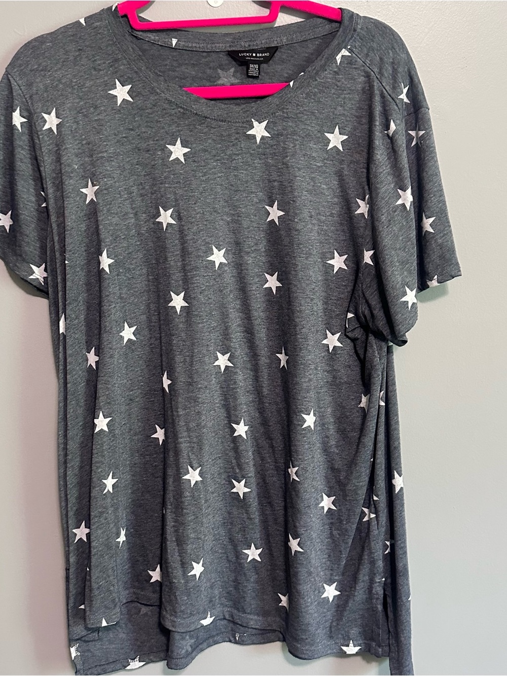 Lucky Brand 1X Gray White Star Print Tee Short Sleeve Relaxed Fit Top